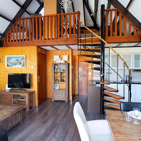 Lovely House Till 6 P. Near Amsterdam, Sea Apartment *
