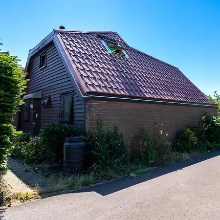 Lovely House Till 6 P. Near Amsterdam, Sea Opmeer