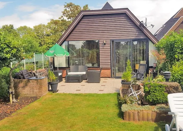 Lovely House Till 6 P. Near Amsterdam, Sea