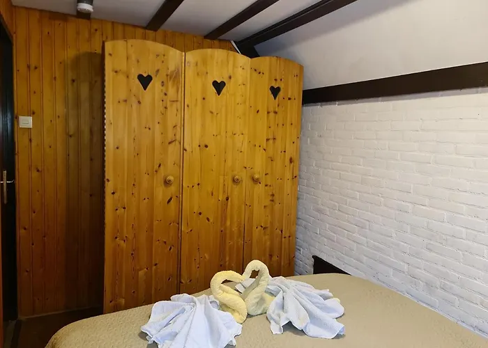 Lovely House Till 6 P. Near Amsterdam, Sea Opmeer