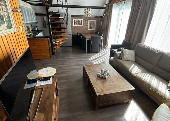 Lovely House Till 6 P. Near Amsterdam, Sea Opmeer