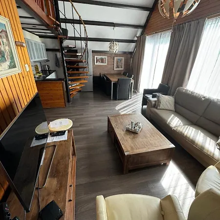 Lovely House Till 6 P. Near Amsterdam, Sea Opmeer